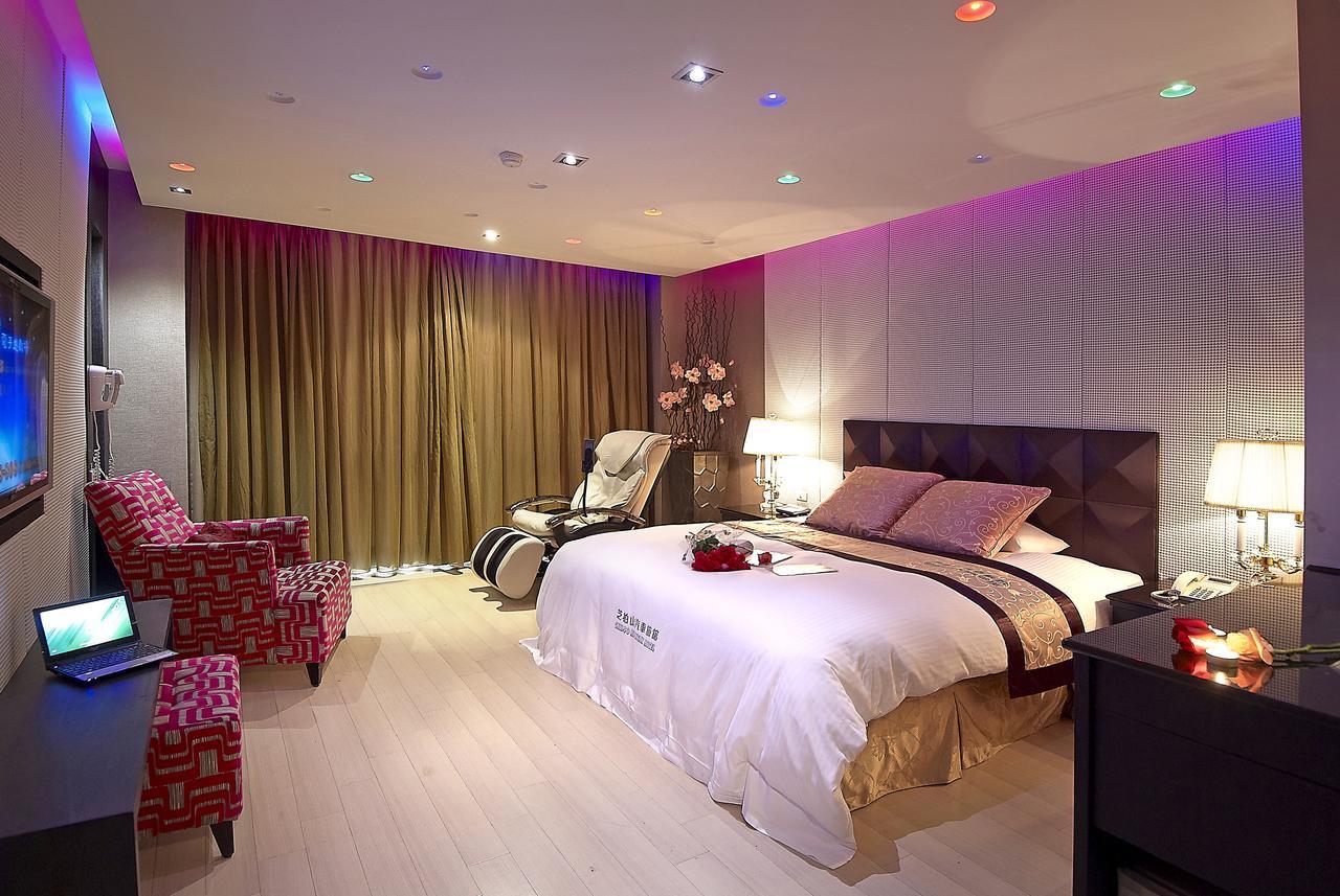 Zhi Baishan Motel Zhunan Экстерьер фото